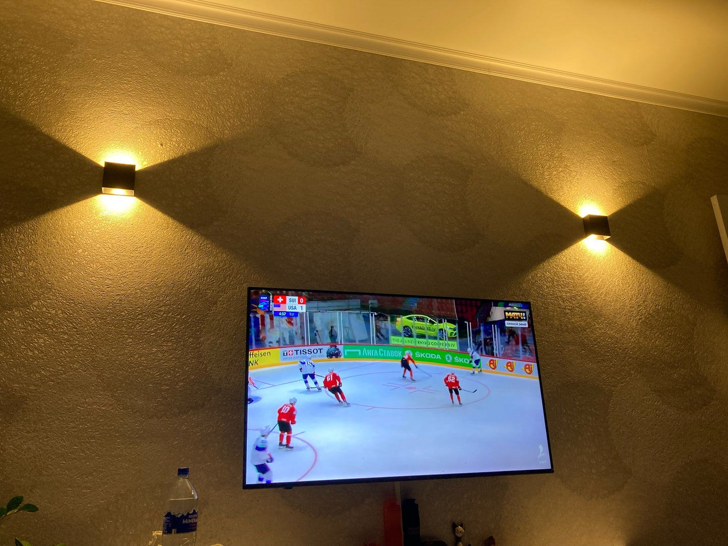Lampara Led Cubo Negro, Luz Cálida