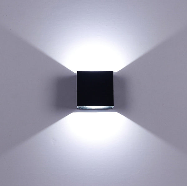 Lampara Led Cubo Negro, Luz Fría