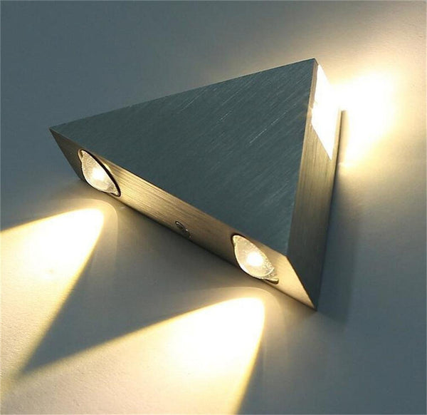 Lampara Led Triangulo Luz Cálida